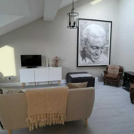 Spacious & Stylish Upgraded 1bd Marina Appartamento